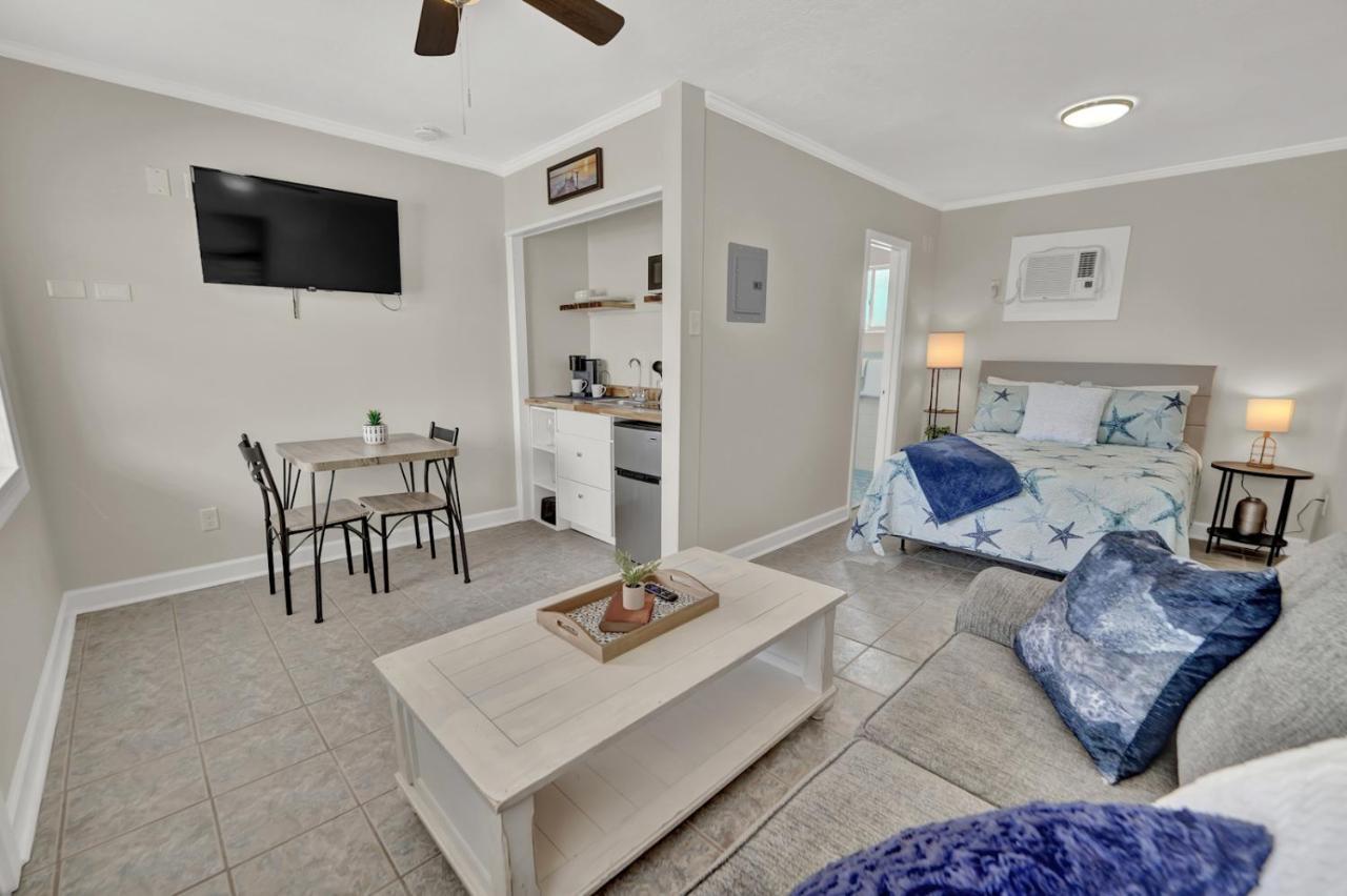 Sea Foam Suites Lower Grand Lagoon Exterior foto